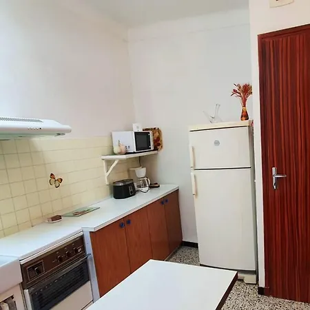 Cosy A Sur Avec Terrasse Et Vue Jardin 32 M² Apartament